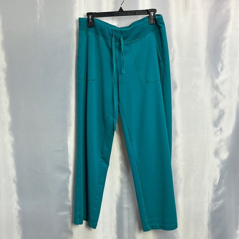 ATHLETIC works women’s jogging pants with pockets